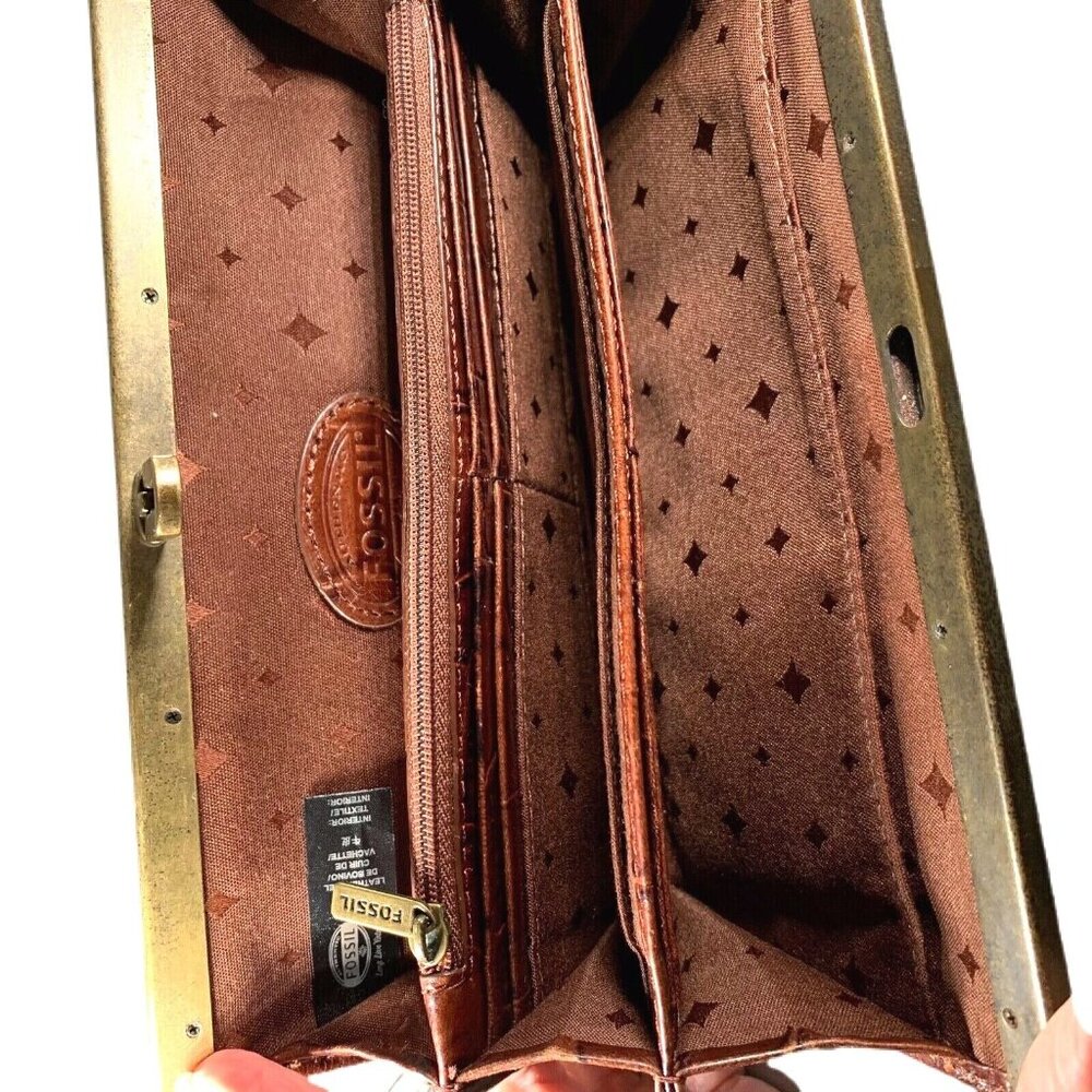 Vtg Fossil Croc Embossed Leather Wallet Clutch Metal Close Multiple pockets - Picture 7 of 12